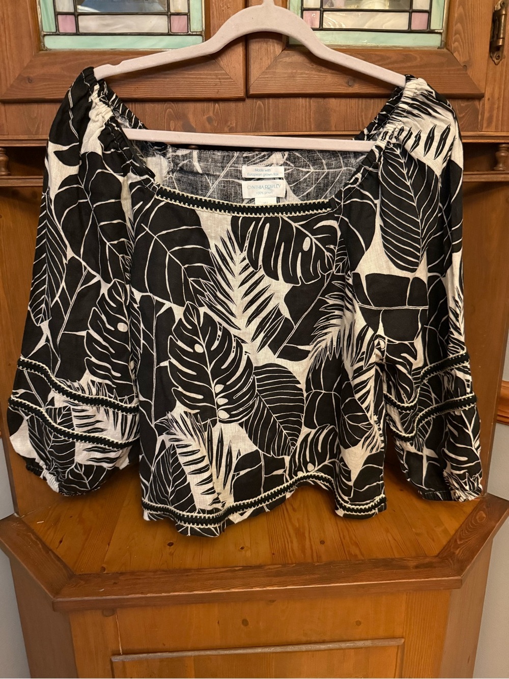 Cynthia Rowley 100% Linen Botanical Leaf Print Blouse. L